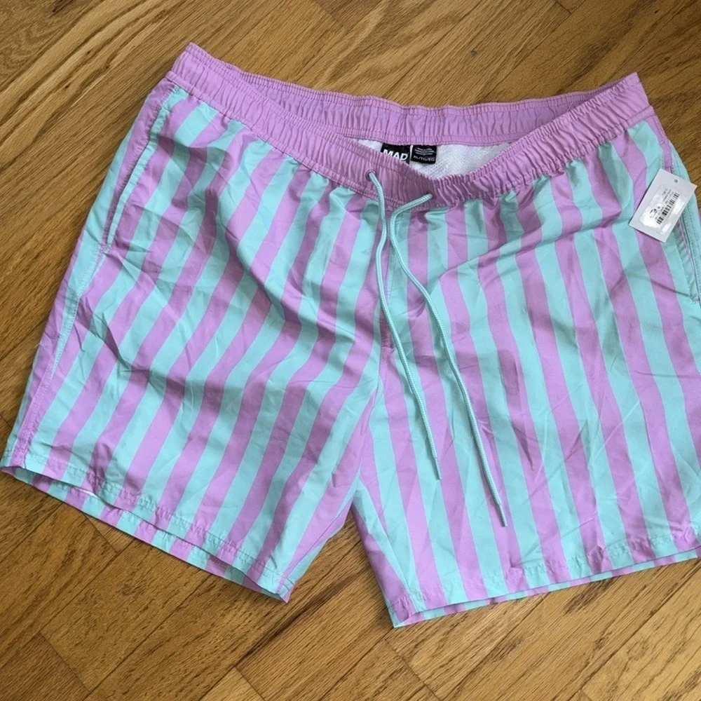 MAD Engine men striped